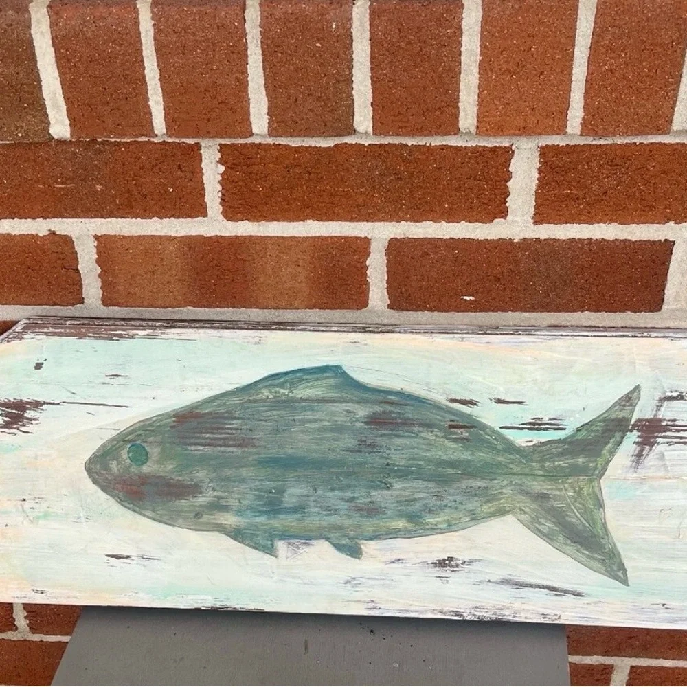 Hand painted Distressed Wooden Fish Wall Art Lake Coastal Cottage - Picture 1 of 5